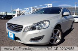 volvo v60 2011 REALMOTOR_N2024090147A-10