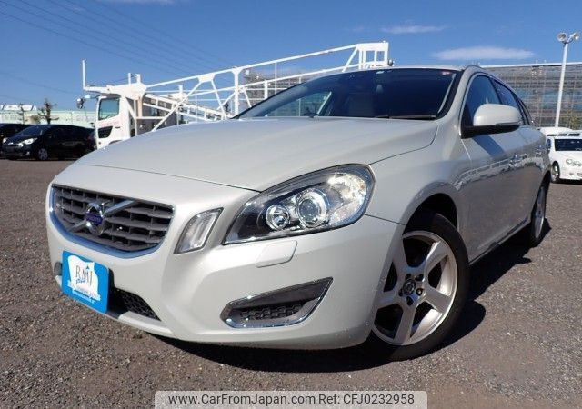 volvo v60 2011 REALMOTOR_N2024090147A-10 image 1