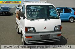 mitsubishi-minicab-truck-1996-820-car_085aaa16-d332-47fb-8026-42f7069e19c8