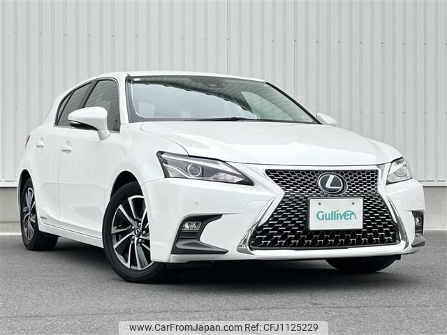 lexus ct 2018 -LEXUS--Lexus CT DAA-ZWA10--ZWA10-2336864---LEXUS--Lexus CT DAA-ZWA10--ZWA10-2336864- image 1