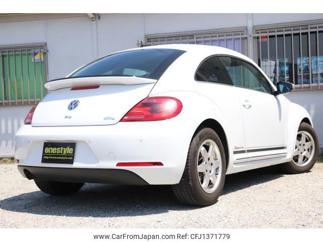 volkswagen the-beetle 2014 quick_quick_16CBZ_WVWZZZ16ZFM603387 image 2