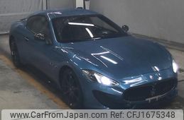 maserati granturismo 2013 CFJ1675348