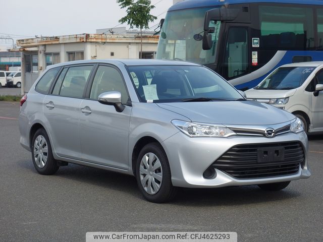 Toyota corolla fielder 2016