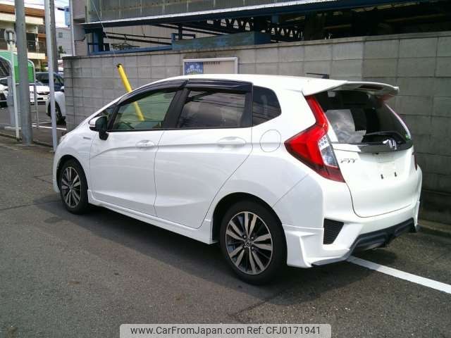 honda fit 2015 -HONDA--Fit DAA-GP5--GP5-3221702---HONDA--Fit DAA-GP5--GP5-3221702- image 2