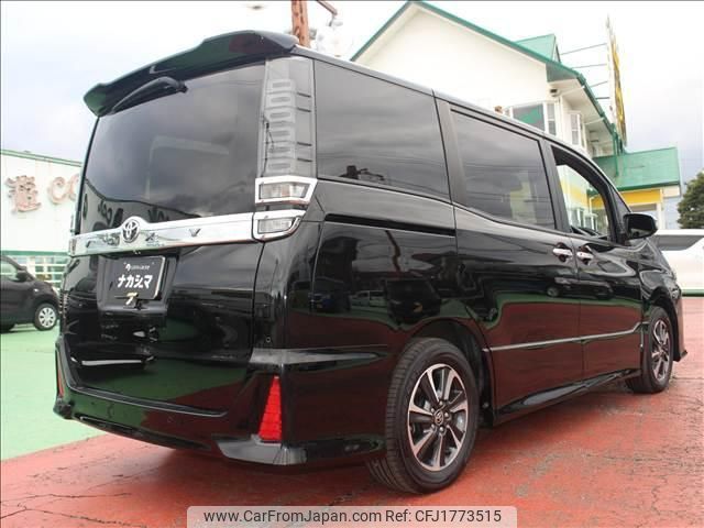 toyota voxy 2021 CFJ1773515 image 2