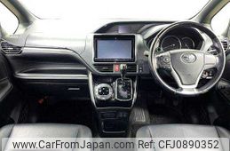 toyota esquire 2016 504928-928620