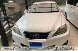 lexus is 2012 CFJ1740364