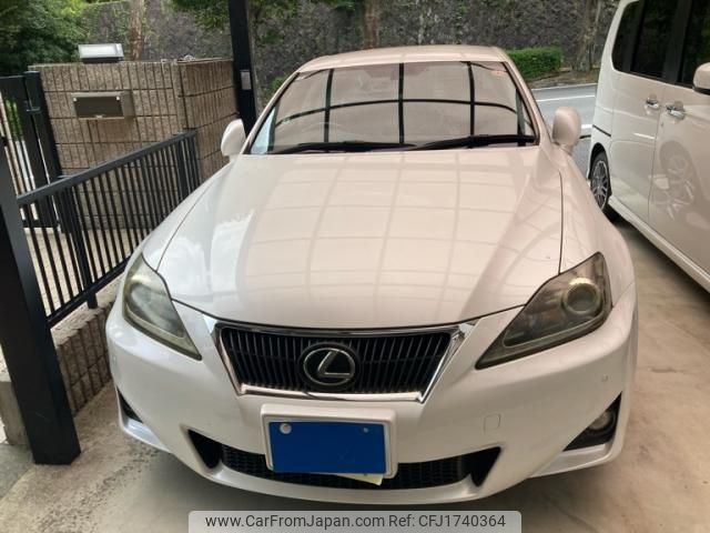 lexus is 2012 CFJ1740364 image 1