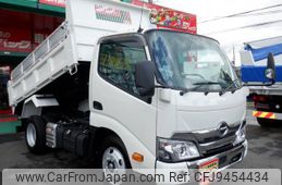 hino dutro 2023 GOO_NET_EXCHANGE_0700553A30240206W002