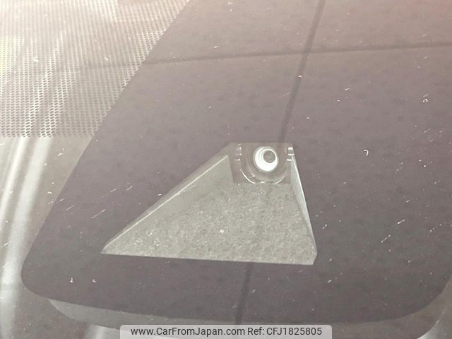 toyota prius 2018 CFJ1825805 image 2