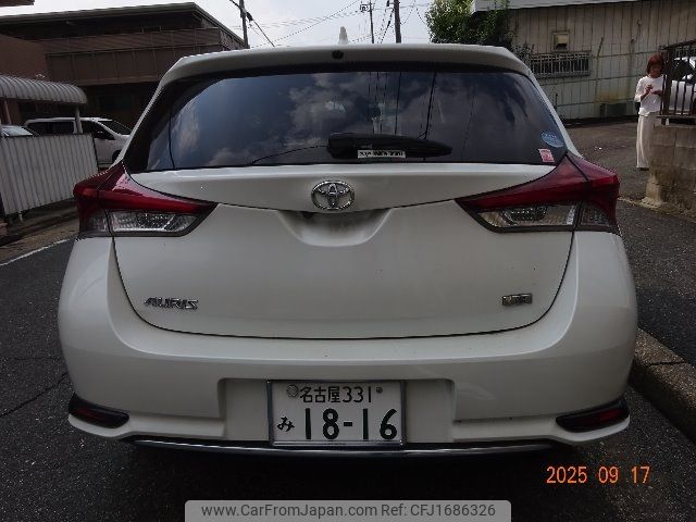 toyota auris 2016 CFJ1686326 image 2