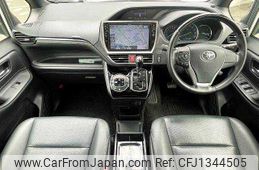 toyota esquire 2015 504928-931120