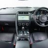 jaguar e-pace 2018 quick_quick_DF2NA_SADFA2AN3J1Z09752 image 2