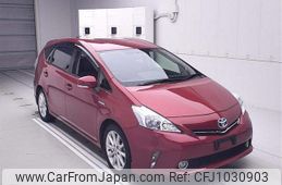toyota prius-α 2012 CFJ1030903
