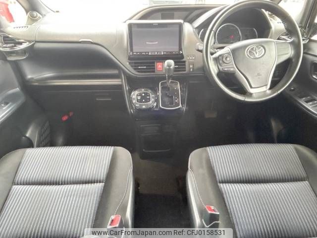 toyota voxy 2017 -TOYOTA--Voxy DBA-ZRR80W--ZRR80-0323330---TOYOTA--Voxy DBA-ZRR80W--ZRR80-0323330- image 2