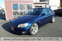 toyota altezza 2005 CFJ1607195