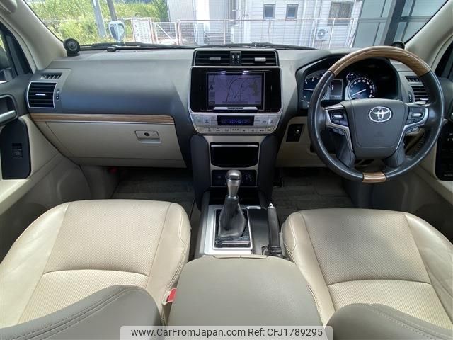 toyota land-cruiser-prado 2017 CFJ1789295 image 2