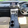 lexus is 2015 CFJ1737523 image 4