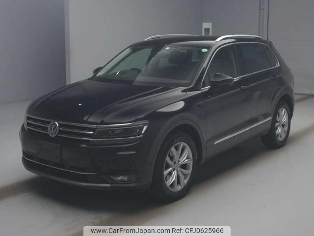 volkswagen tiguan 2020 quick_quick_LDA-5NDFGF_WVGZZZ5NZKW922550 image 1