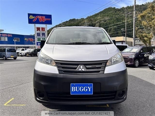 mitsubishi delica-van 2013 CFJ1827421 image 2