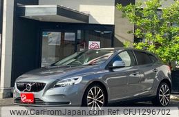 volvo v40 2018 -VOLVO 【名古屋 361ｽ2001】--Volvo V40 LDA-MD4204T--YV1MVA8RDJ2465422---VOLVO 【名古屋 361ｽ2001】--Volvo V40 LDA-MD4204T--YV1MVA8RDJ2465422-
