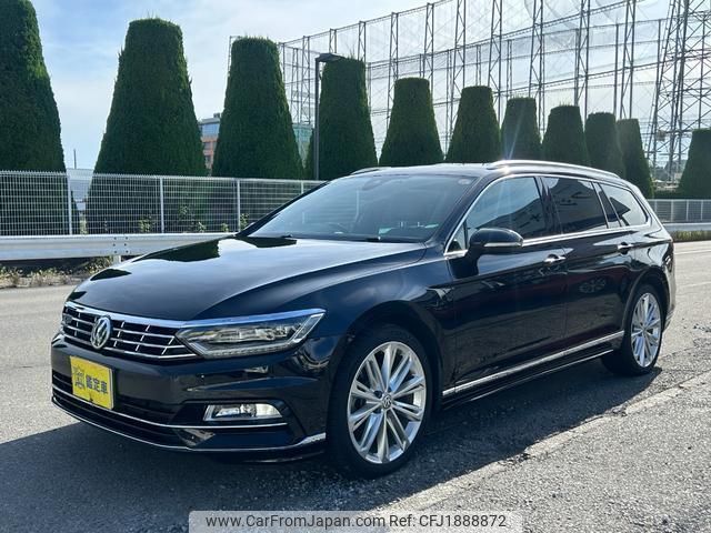volkswagen passat-variant 2017 CFJ1888872 image 1
