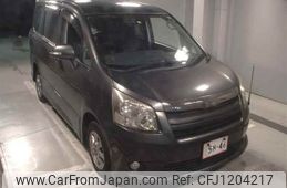 toyota noah 2007 -TOYOTA--Noah ZRR75W-0011143---TOYOTA--Noah ZRR75W-0011143-