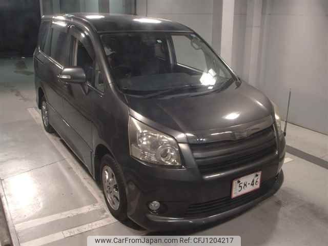 toyota noah 2007 -TOYOTA--Noah ZRR75W-0011143---TOYOTA--Noah ZRR75W-0011143- image 1