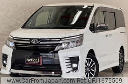 toyota voxy 2017 CFJ1675509
