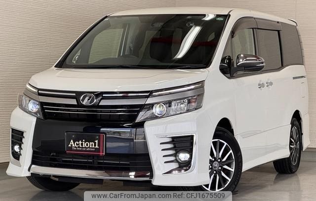 toyota voxy 2017 CFJ1675509 image 1