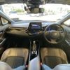 toyota c-hr 2017 quick_quick_ZYX10_2105510 image 3