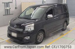 toyota voxy 2013 CFJ1700753