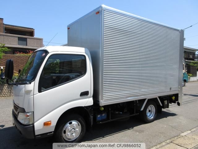 toyota dyna-truck 2015 GOO_NET_EXCHANGE_0200468A30240603W002 image 2