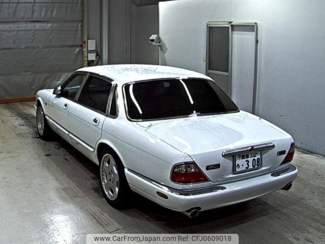 jaguar daimler 2000 -JAGUAR 【愛媛 332ろ】--Daimler D25MA-SAJKC25J8YMF17830---JAGUAR 【愛媛 332ろ】--Daimler D25MA-SAJKC25J8YMF17830- image 2