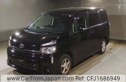 toyota voxy 2012 CFJ1686949