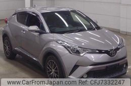 toyota c-hr 2018 CFJ7332247