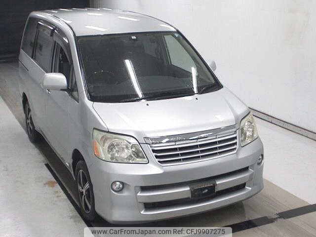 toyota noah 2005 -TOYOTA--Noah AZR60G--0433737---TOYOTA--Noah AZR60G--0433737- image 1