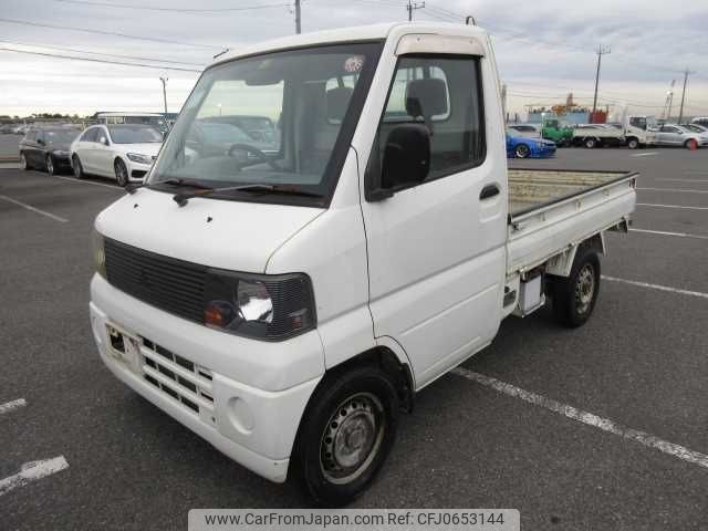 mitsubishi minicab-truck 2004 504928-250117151206 image 2