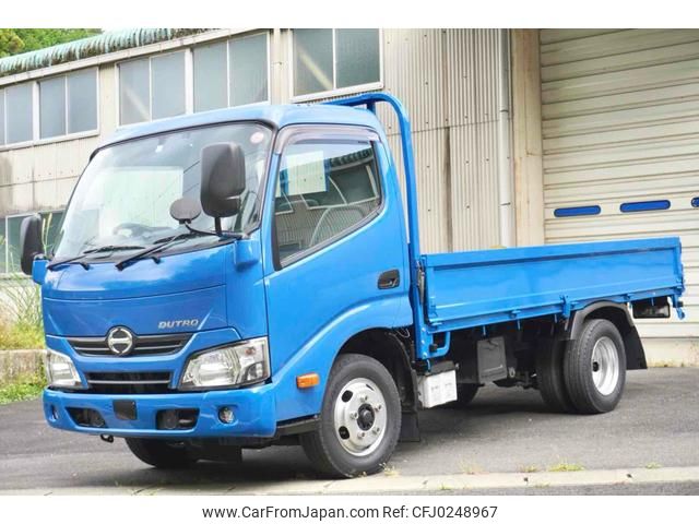 hino dutro 2017 GOO_NET_EXCHANGE_0230013A30240925W001 image 1