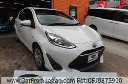 toyota aqua 2019 -TOYOTA 【名変中 】--AQUA NHP10--6825102---TOYOTA 【名変中 】--AQUA NHP10--6825102-