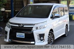 toyota voxy 2015 CFJ1764155