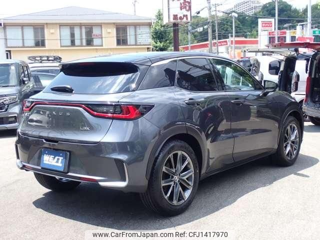 lexus lexus-others 2024 quick_quick_6AA-MAYH10_MAYH10-2014056 image 2