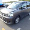 toyota voxy 2012 504928-241128142339 image 2