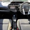 toyota aqua 2016 CFJ8590395 image 3