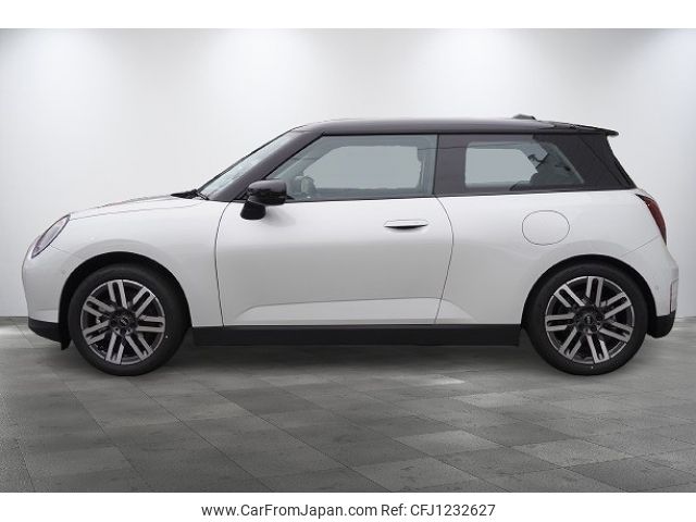 mini mini-others 2024 -BMW--BMW Mini ZAA-12GC32--WMW12GC070TA26340---BMW--BMW Mini ZAA-12GC32--WMW12GC070TA26340- image 2