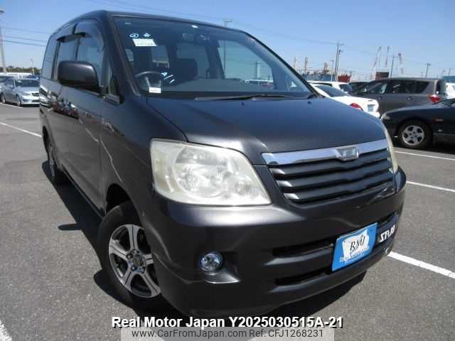 toyota noah undefined 3282185-Y2025030515A-21 image 1