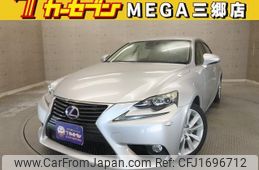 lexus is 2014 CFJ1696712