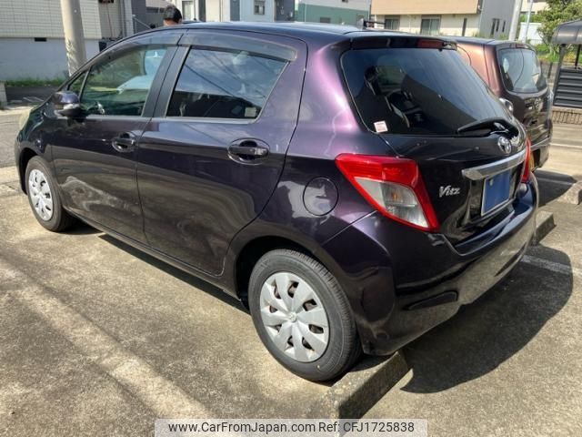toyota vitz 2013 CFJ1725838 image 2