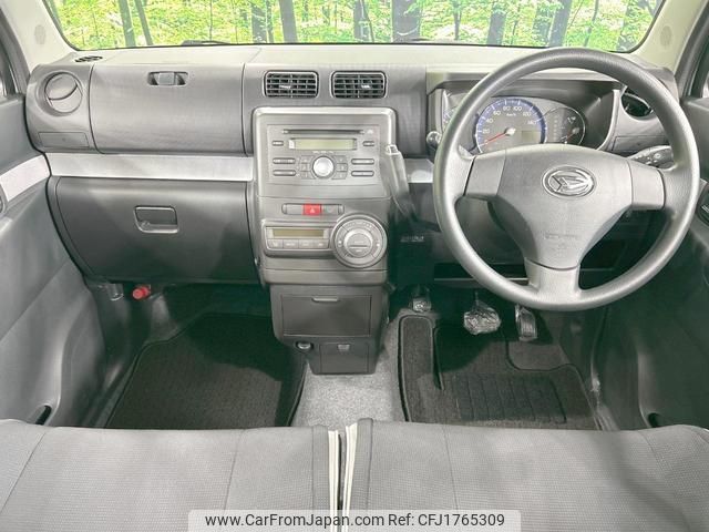 daihatsu move-conte 2013 CFJ1765309 image 2