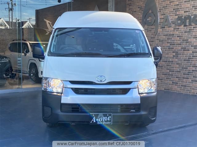 toyota hiace-commuter 2024 quick_quick_GDH223B_GDH223-2008249 image 2